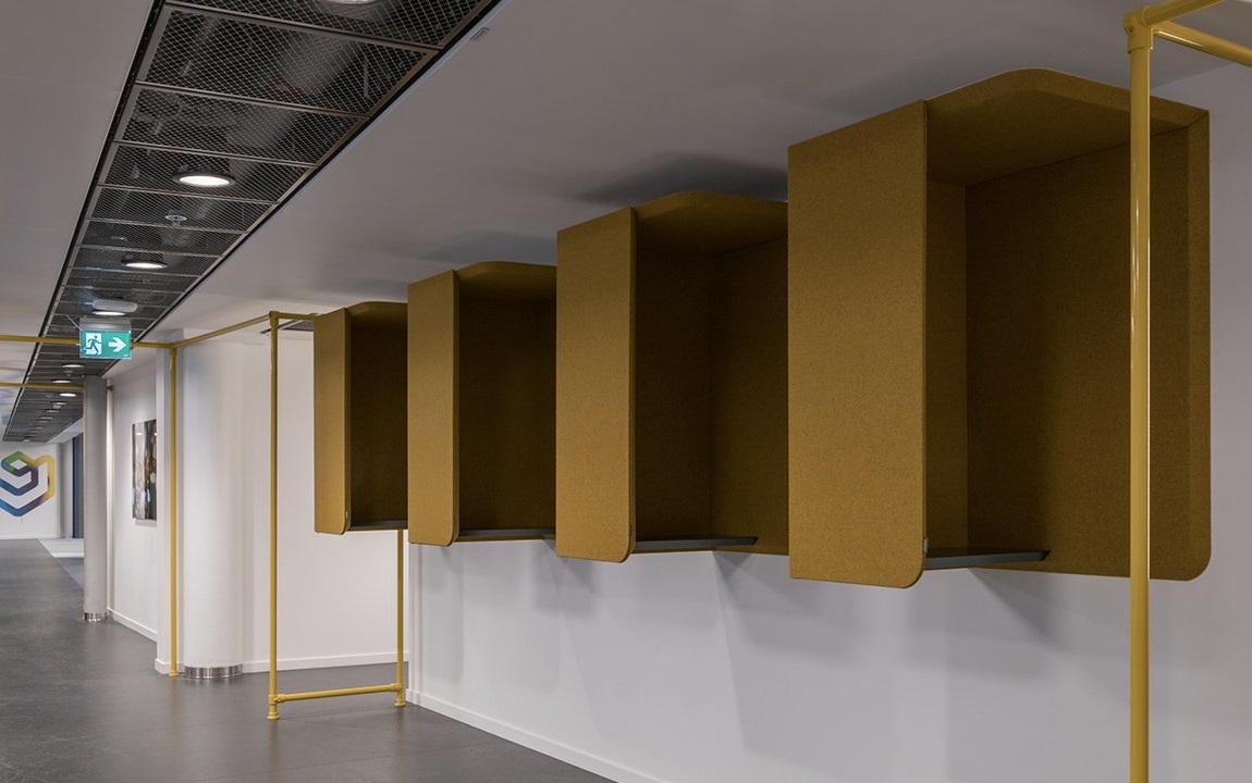 Abstracta Domo wall booth